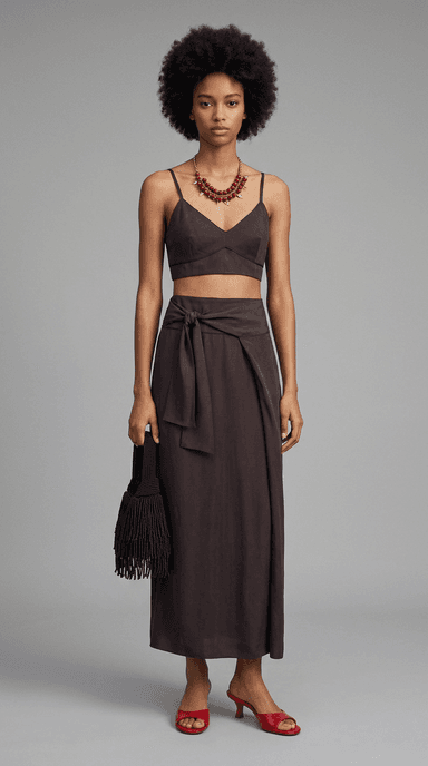 Beach Resort Sundowners — minimalist outfit styled by Lookora